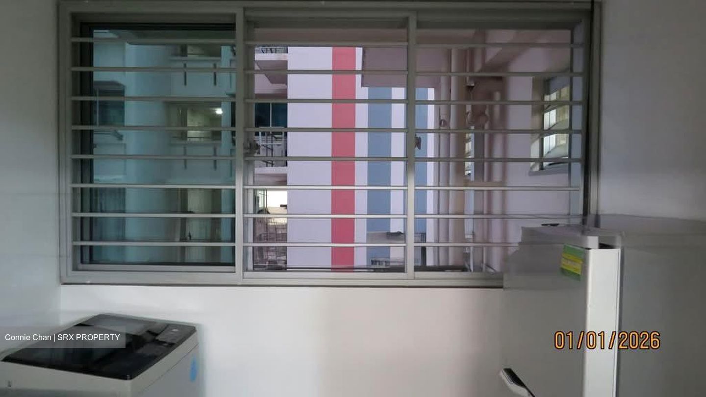 Blk 448A West Valley @ Bukit Batok (Bukit Batok), HDB 3 Rooms #568215881